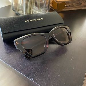Burberry sunglasses